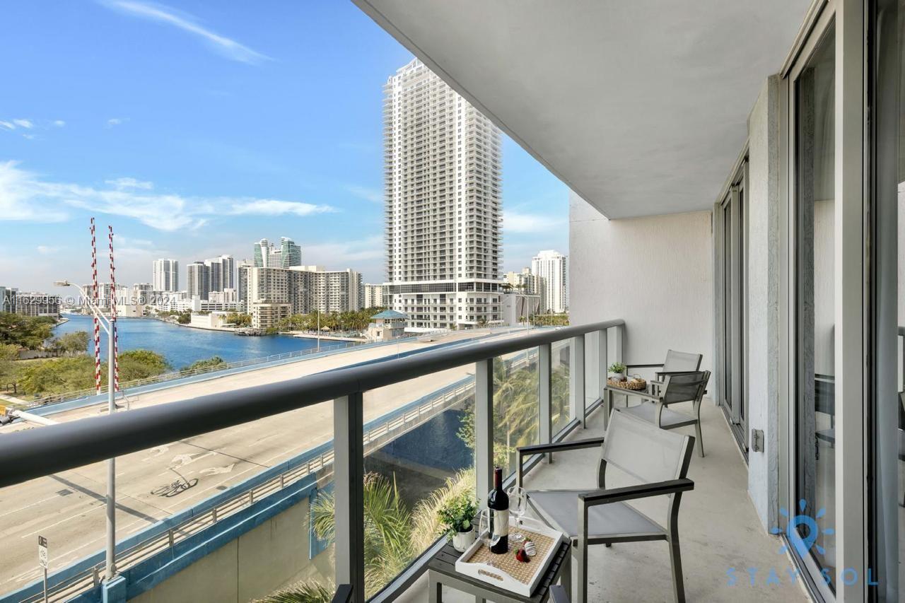 image Beachwalk Condominium18