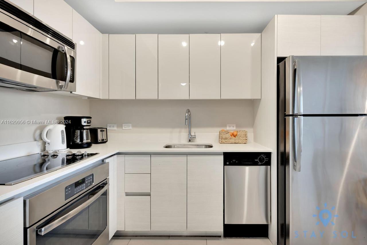 image Beachwalk Condominium8