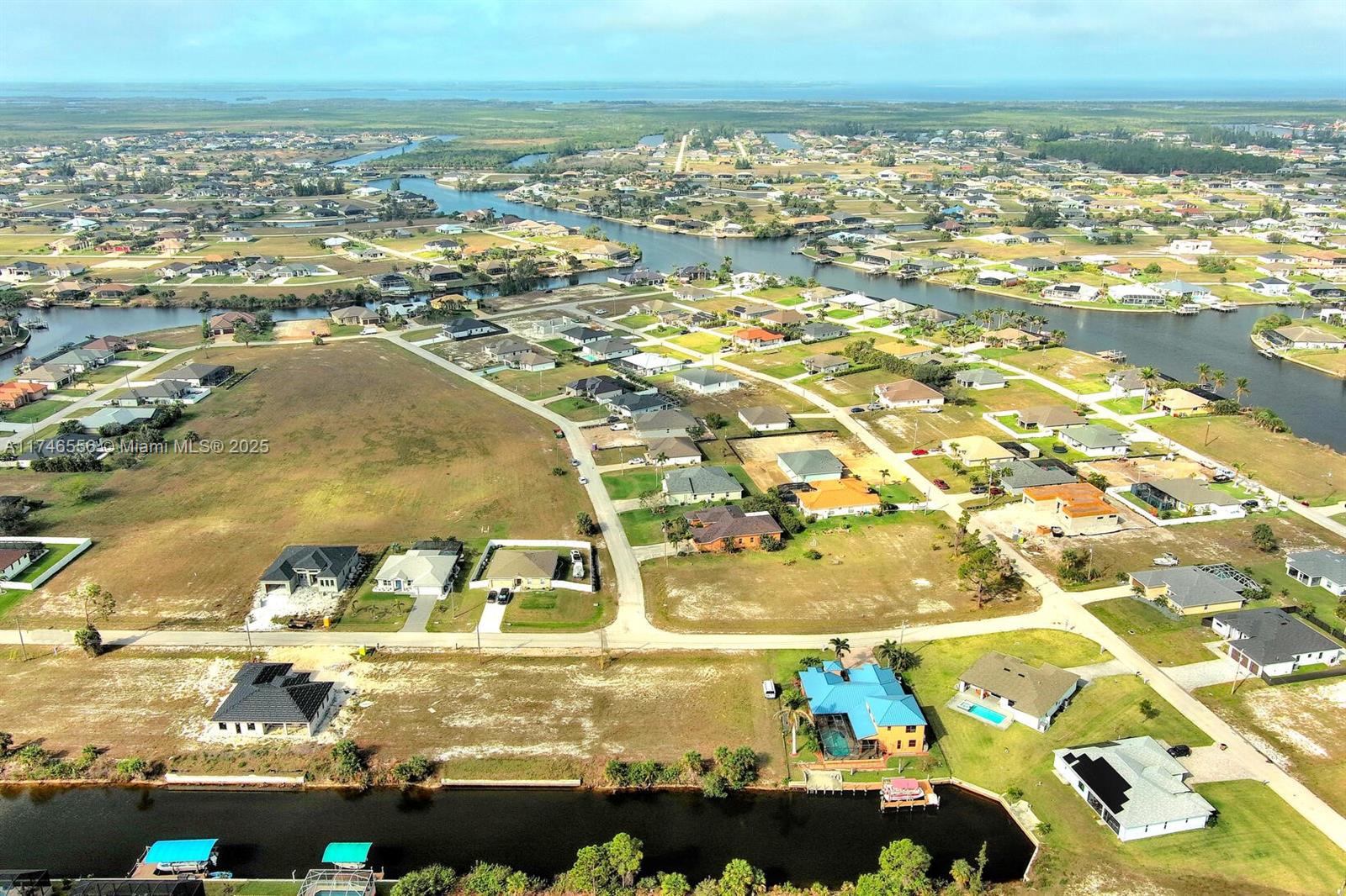 1939 NW 34th Pl Cape Coral, FL 33993