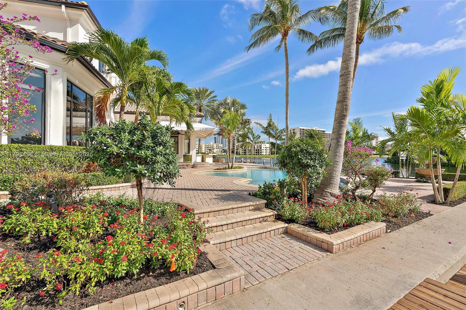 848 Harbour Isle Pl North Palm Beach, FL 33410 848 Harbour Isle Pl North Palm Beach, FL 33410