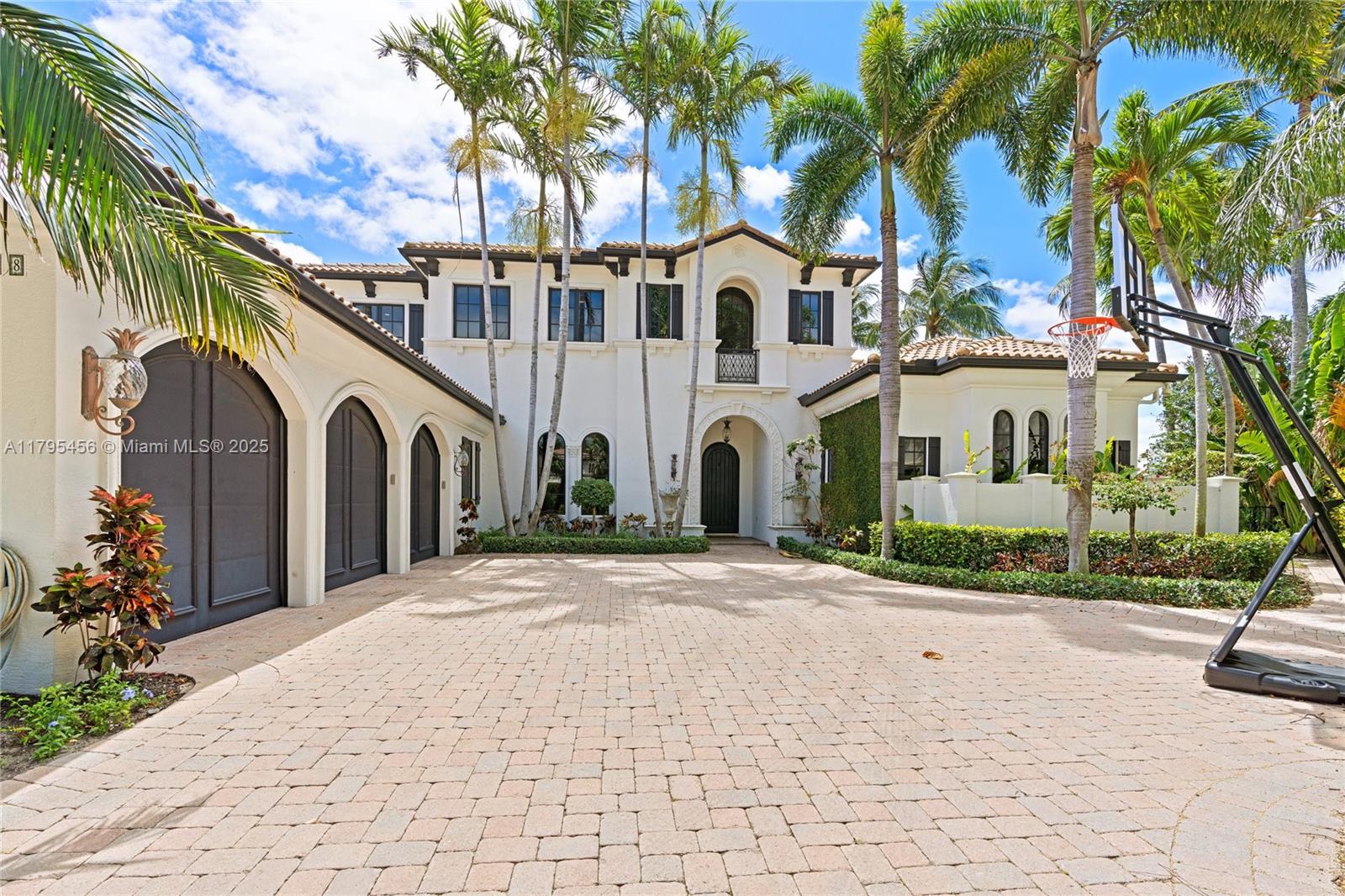 848 Harbour Isle Pl North Palm Beach, FL 33410 848 Harbour Isle Pl North Palm Beach, FL 33410