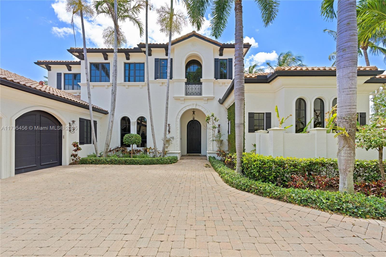 848 Harbour Isle Pl North Palm Beach, FL 33410 848 Harbour Isle Pl North Palm Beach, FL 33410