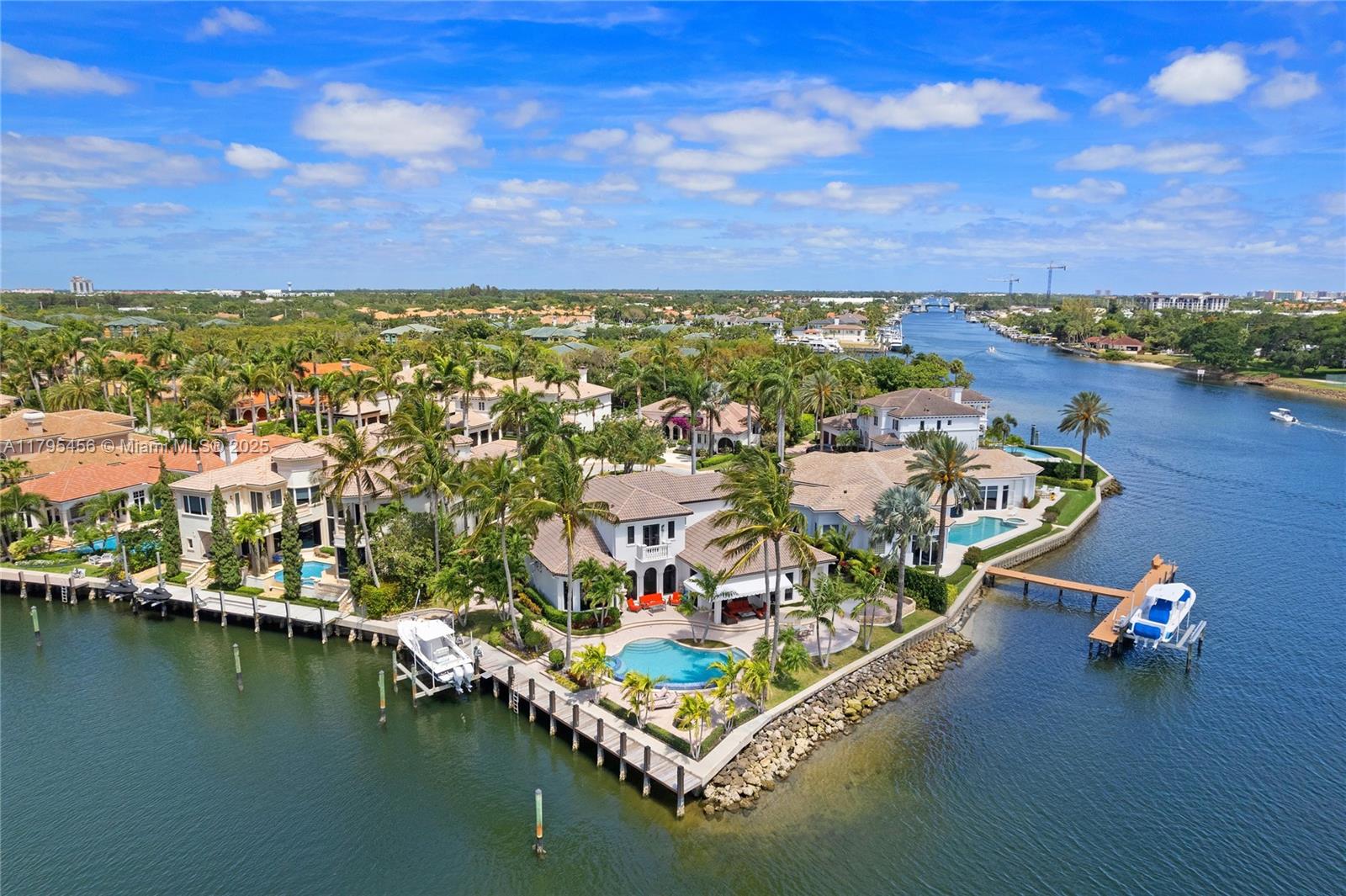 848 Harbour Isle Pl North Palm Beach, FL 33410 848 Harbour Isle Pl North Palm Beach, FL 33410