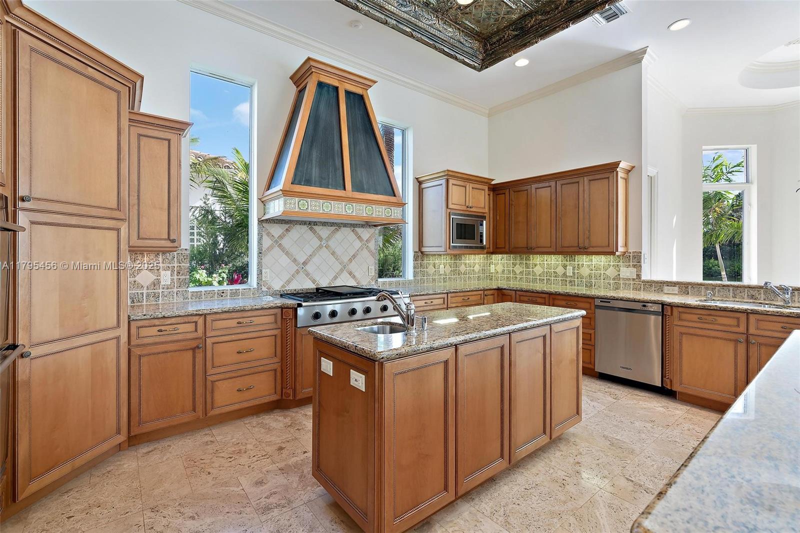 848 Harbour Isle Pl North Palm Beach, FL 33410 848 Harbour Isle Pl North Palm Beach, FL 33410