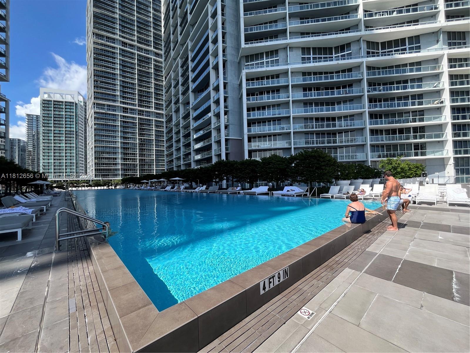 image Icon Brickell No Two17