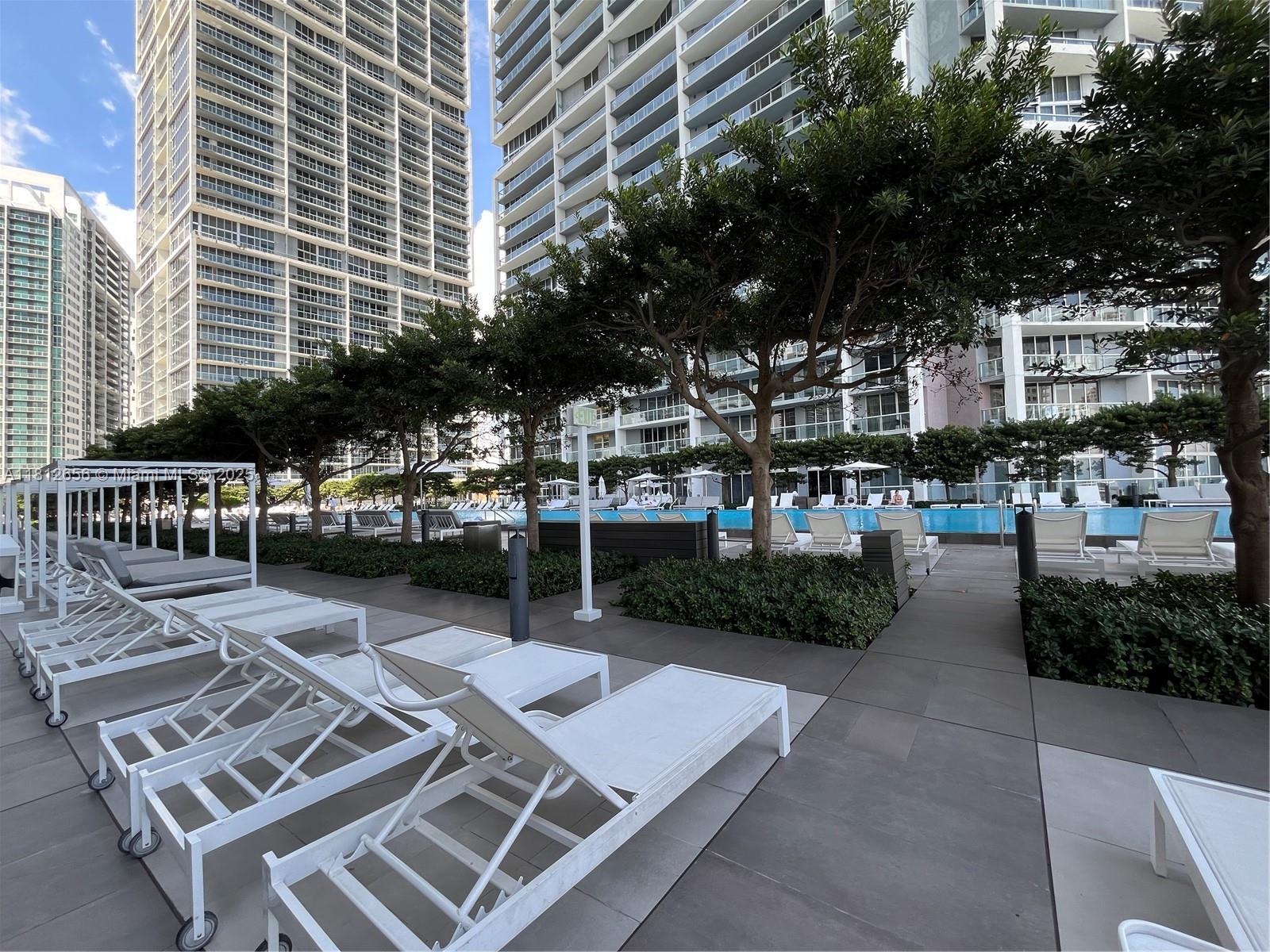image Icon Brickell No Two18