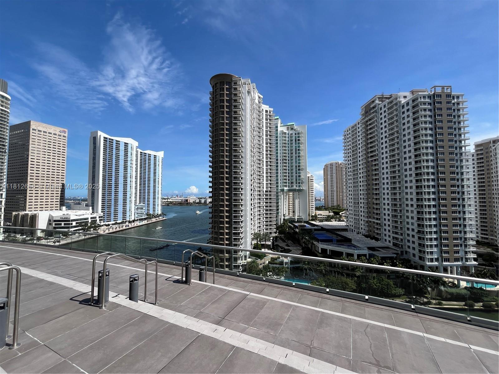image Icon Brickell No Two19
