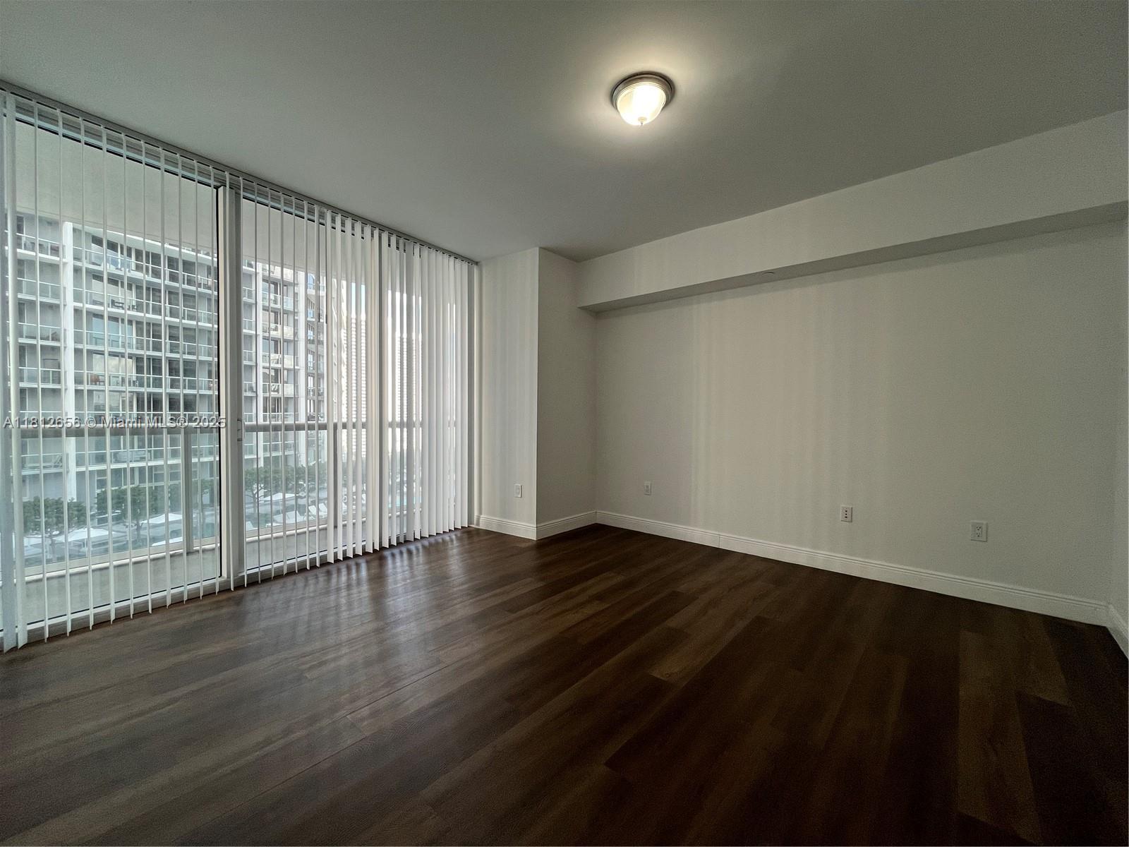 image Icon Brickell No Two6