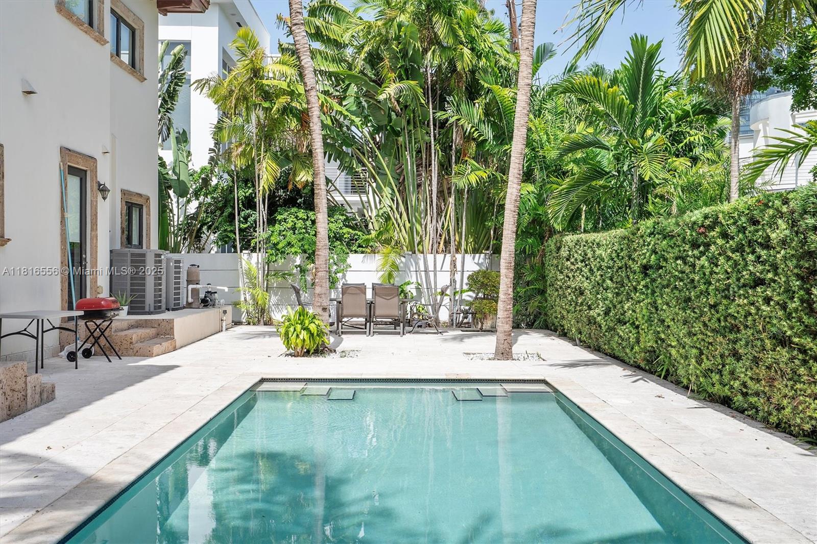 18825 N Bay Rd Sunny Isles Beach, FL 33160