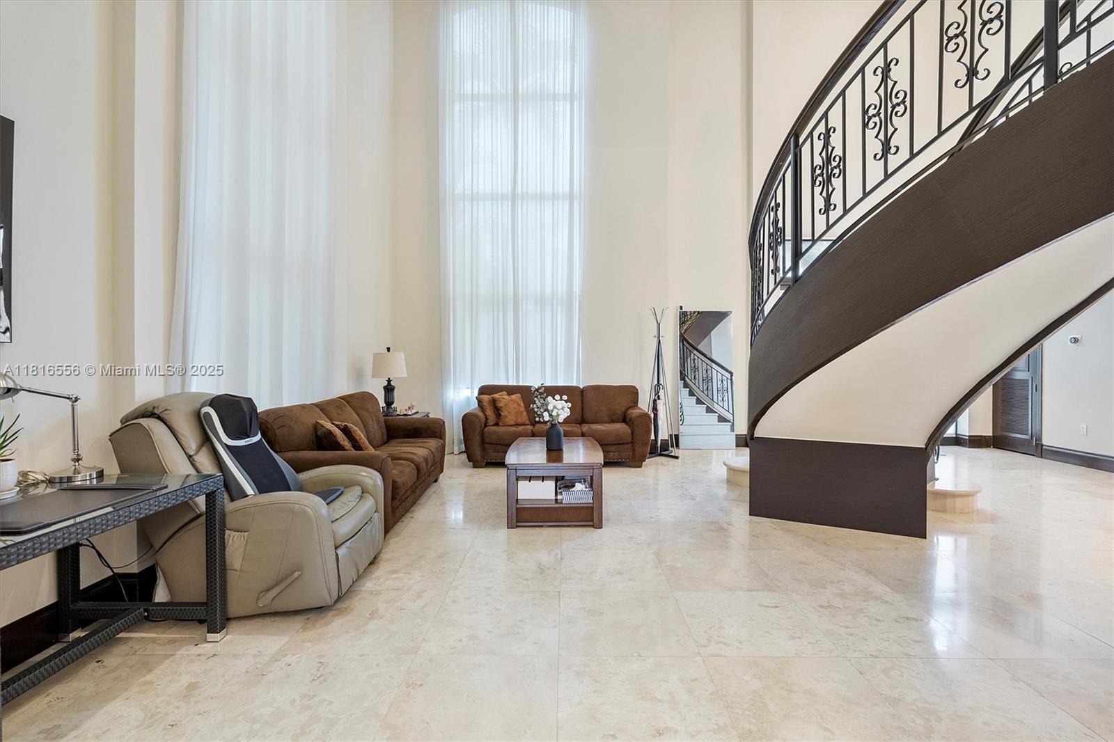 18825 N Bay Rd Sunny Isles Beach, FL 33160