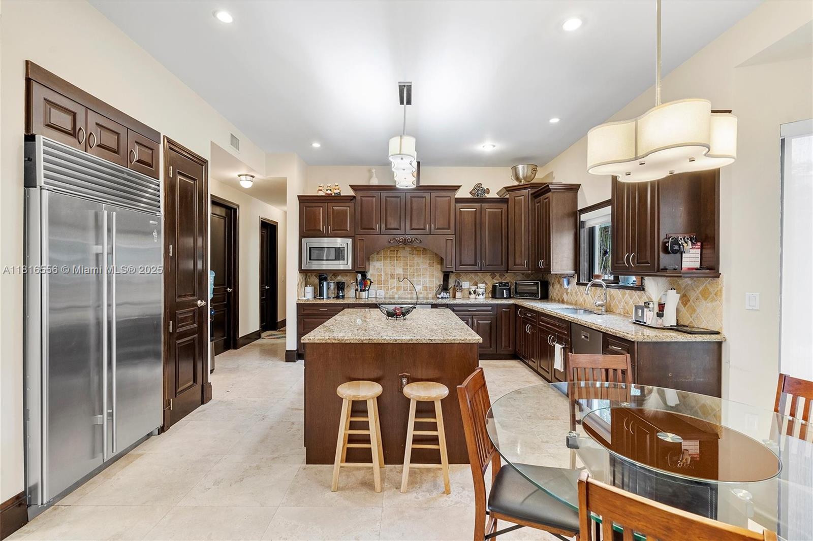 18825 N Bay Rd Sunny Isles Beach, FL 33160