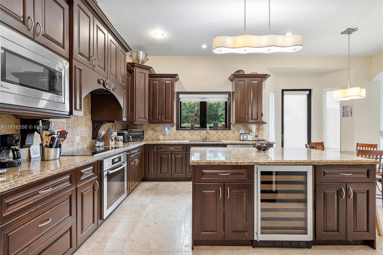 18825 N Bay Rd Sunny Isles Beach, FL 33160