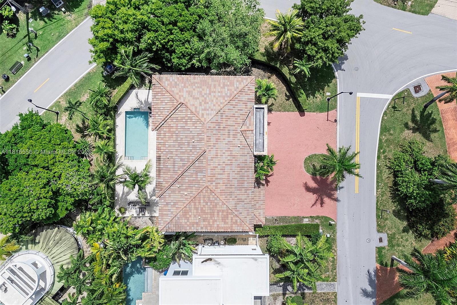 18825 N Bay Rd Sunny Isles Beach, FL 33160