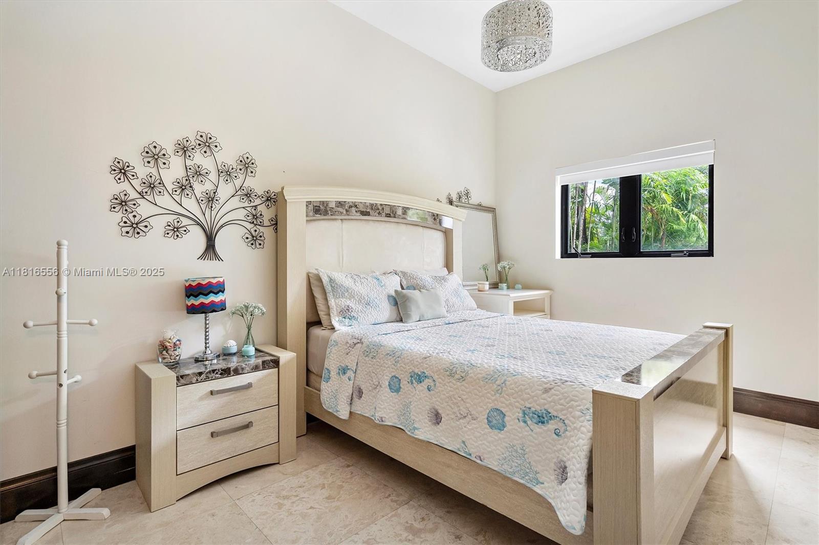 18825 N Bay Rd Sunny Isles Beach, FL 33160