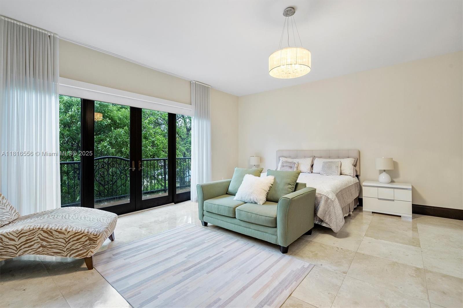 18825 N Bay Rd Sunny Isles Beach, FL 33160