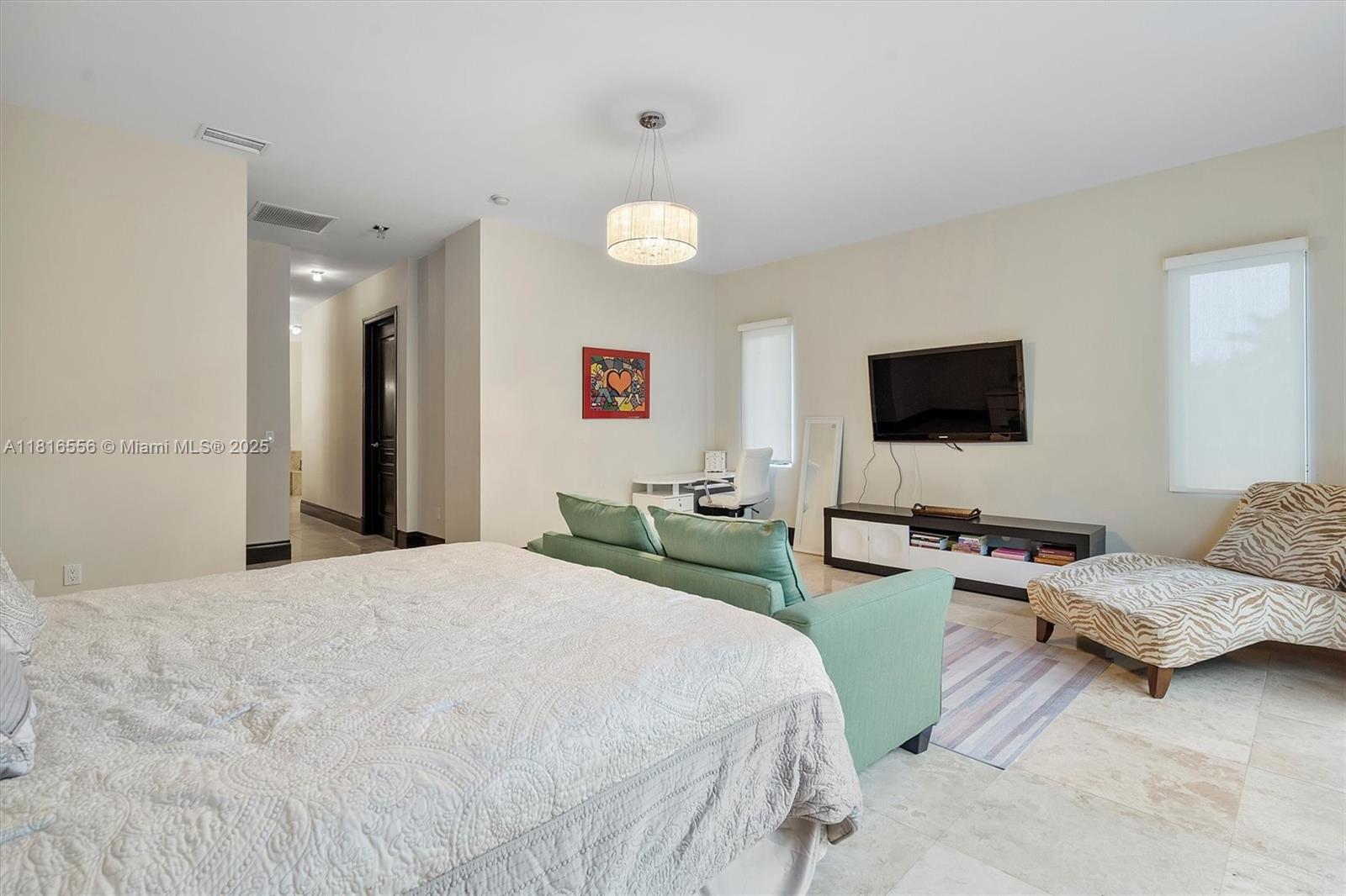 18825 N Bay Rd Sunny Isles Beach, FL 33160