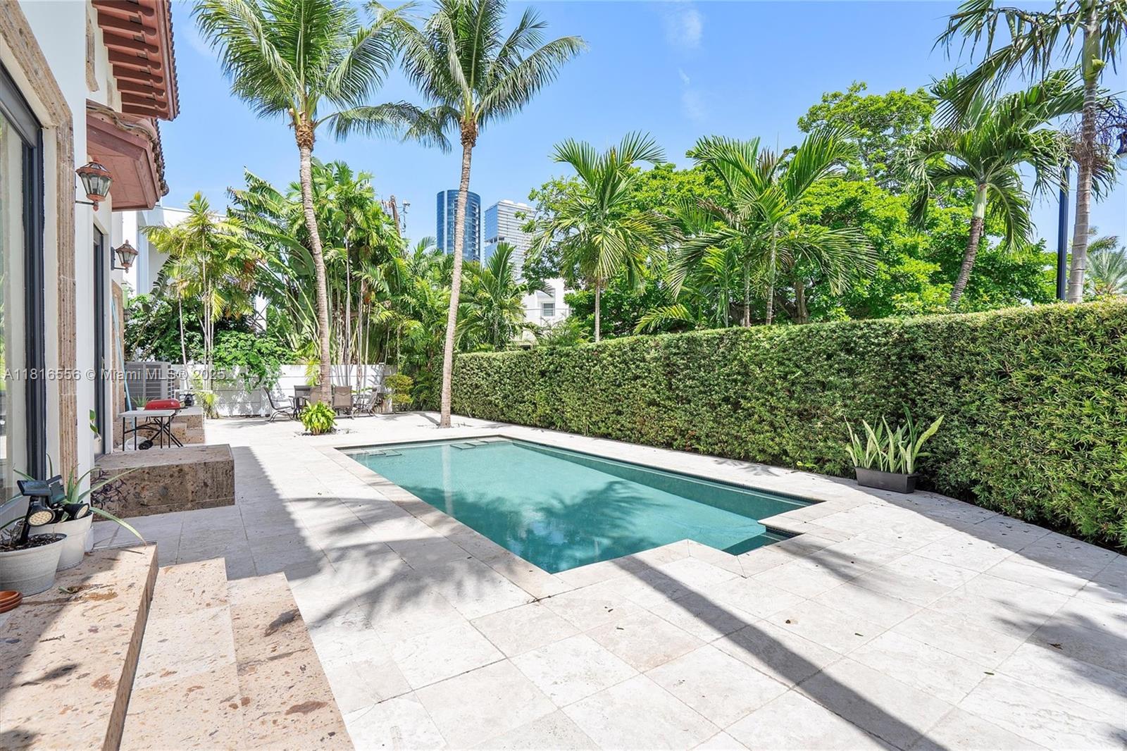 18825 N Bay Rd Sunny Isles Beach, FL 33160