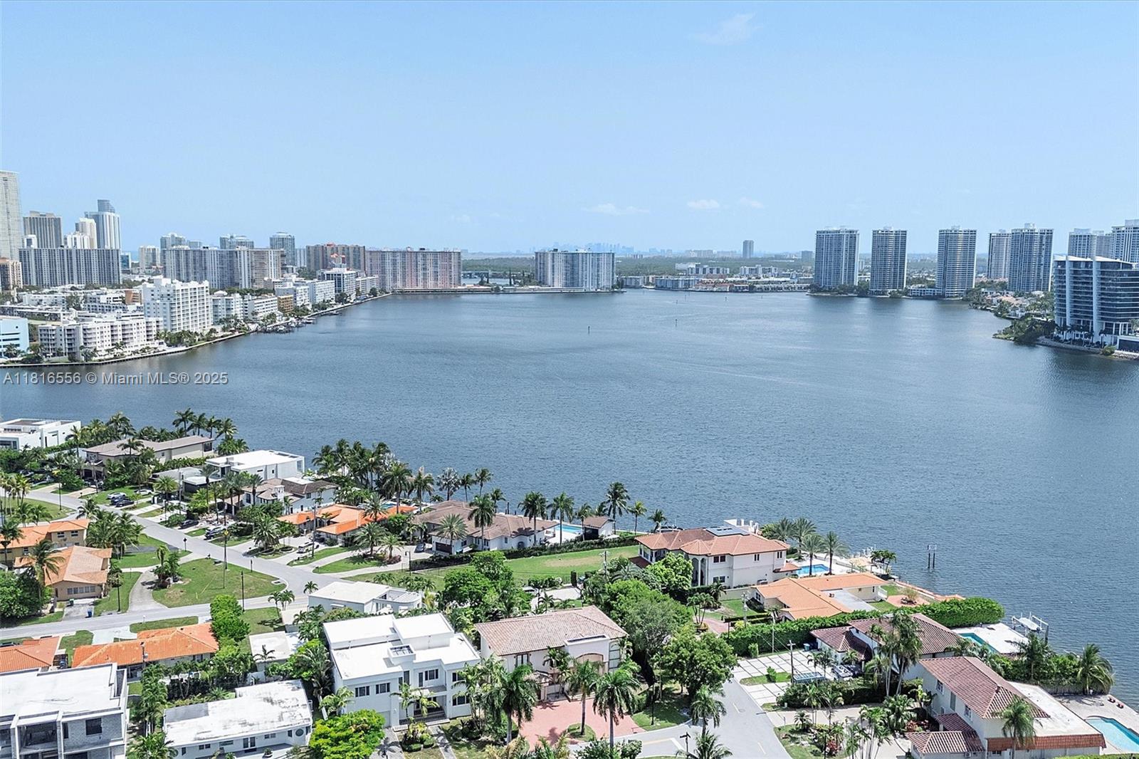 18825 N Bay Rd Sunny Isles Beach, FL 33160