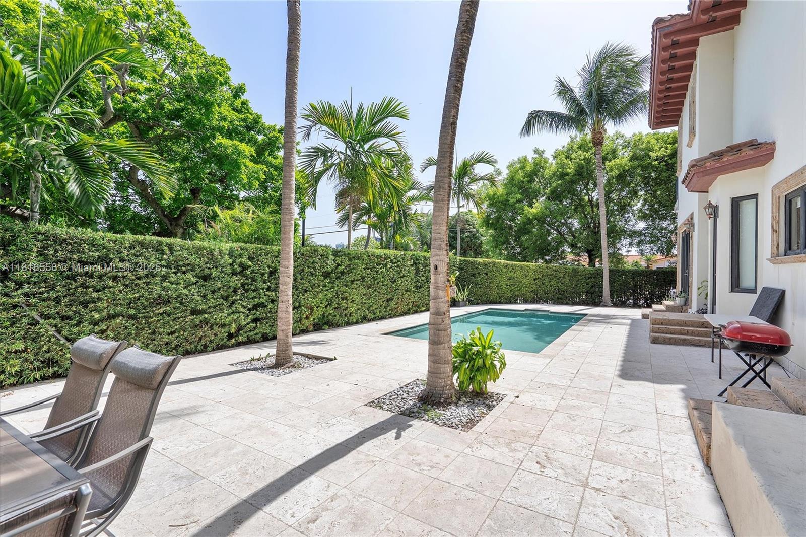 18825 N Bay Rd Sunny Isles Beach, FL 33160