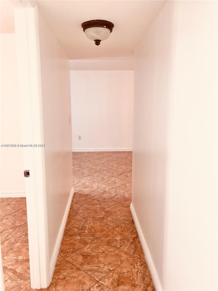 1833 S Ocean Dr #305,Hallandale Beach, FL 33009