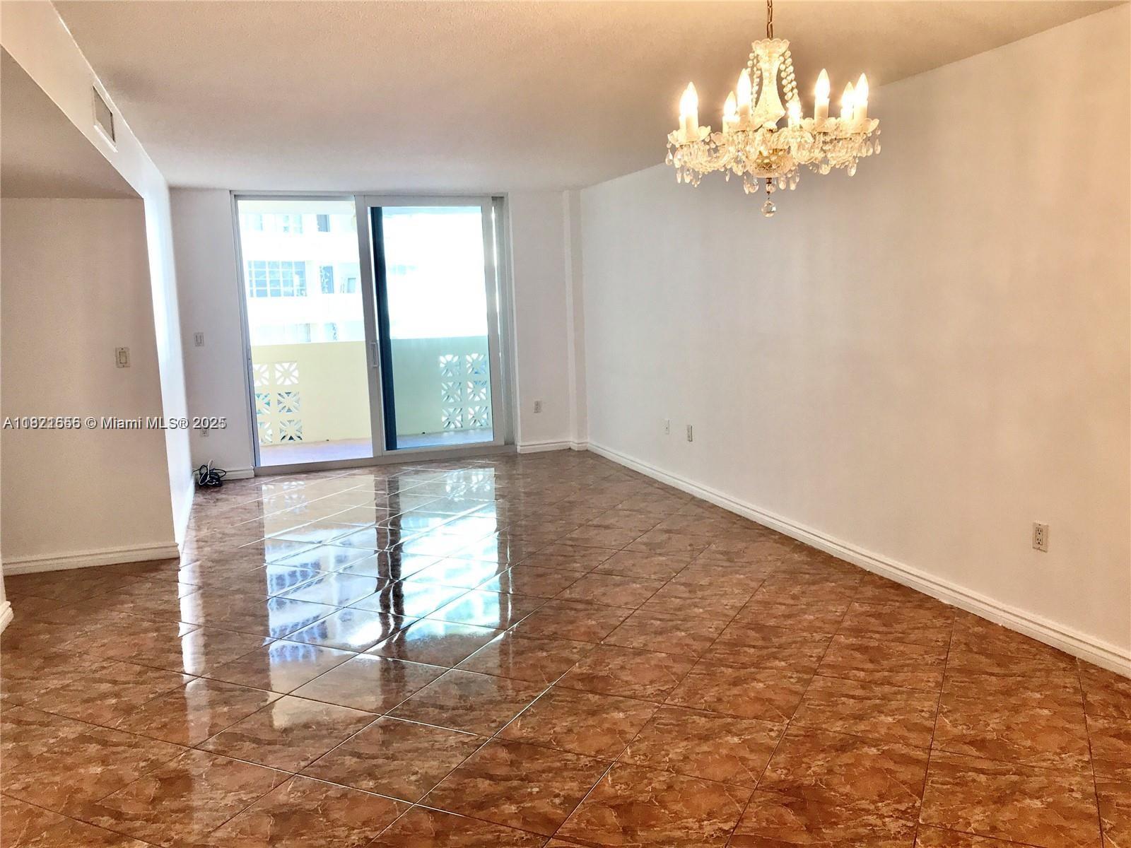 1833 S Ocean Dr #305,Hallandale Beach, FL 33009