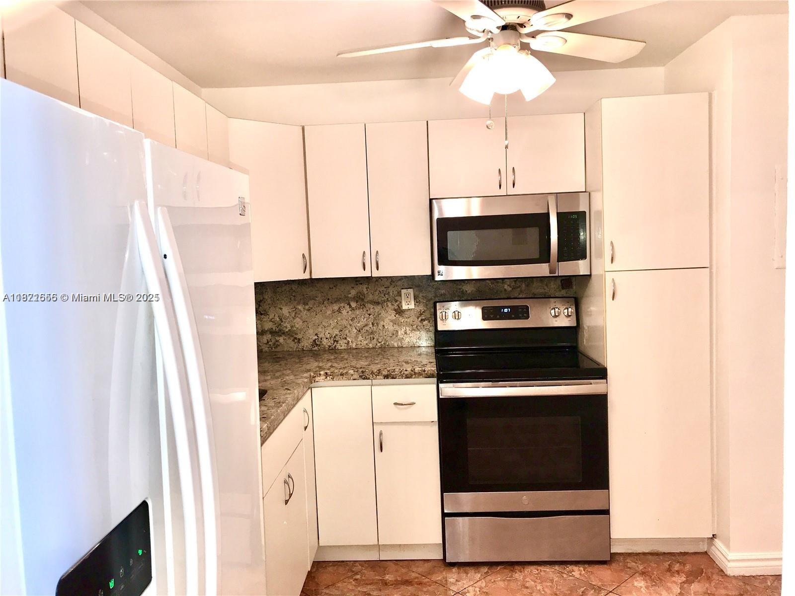 1833 S Ocean Dr #305,Hallandale Beach, FL 33009