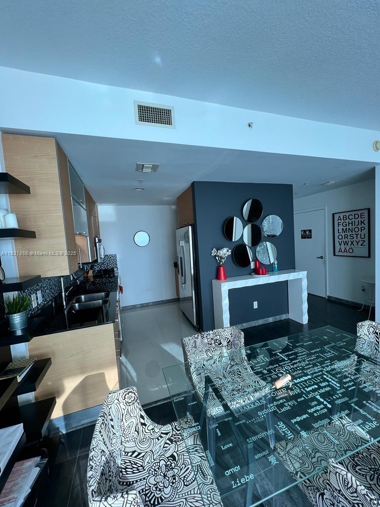 image Infinity At Brickell Cond17