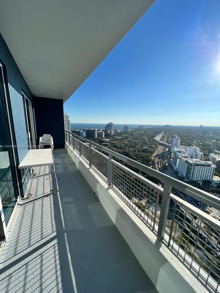 image Infinity At Brickell Cond23