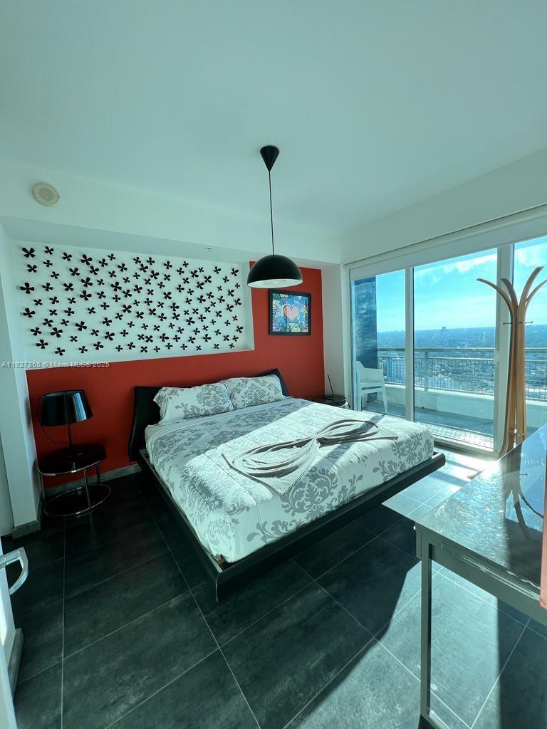 image Infinity At Brickell Cond5