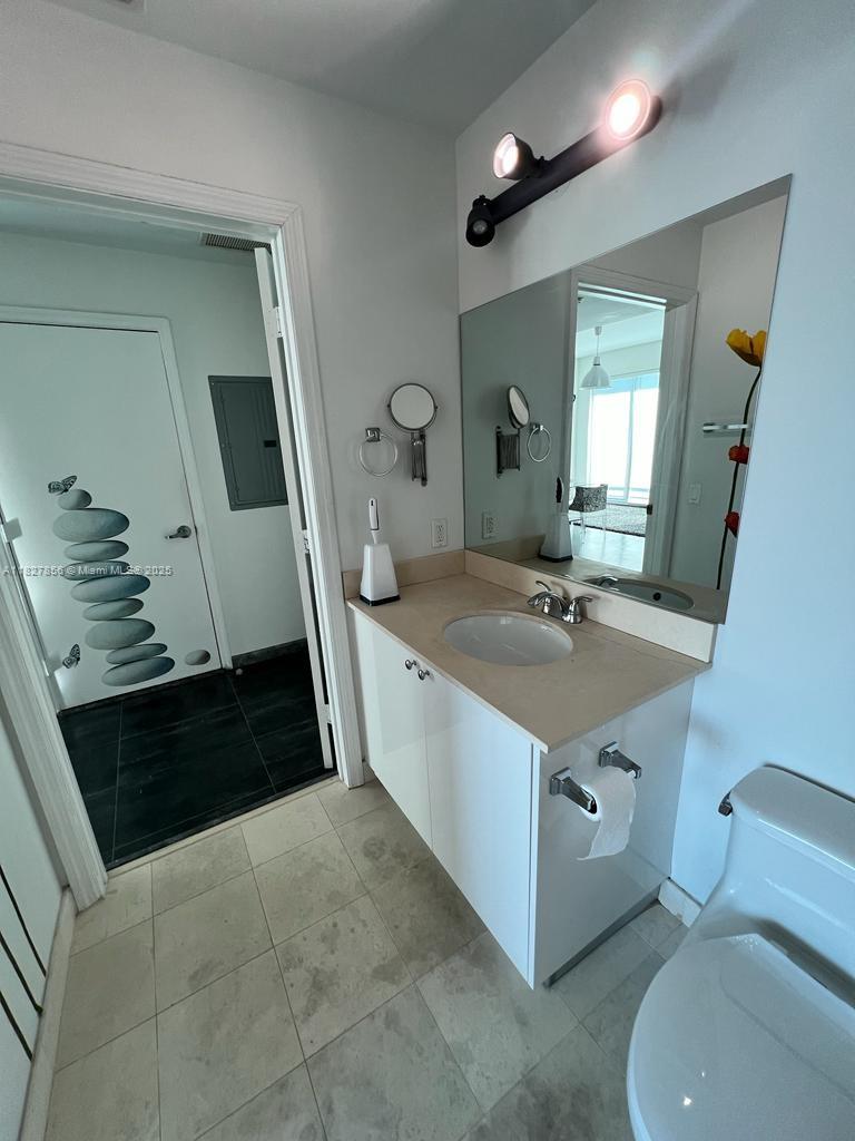 image Infinity At Brickell Cond7
