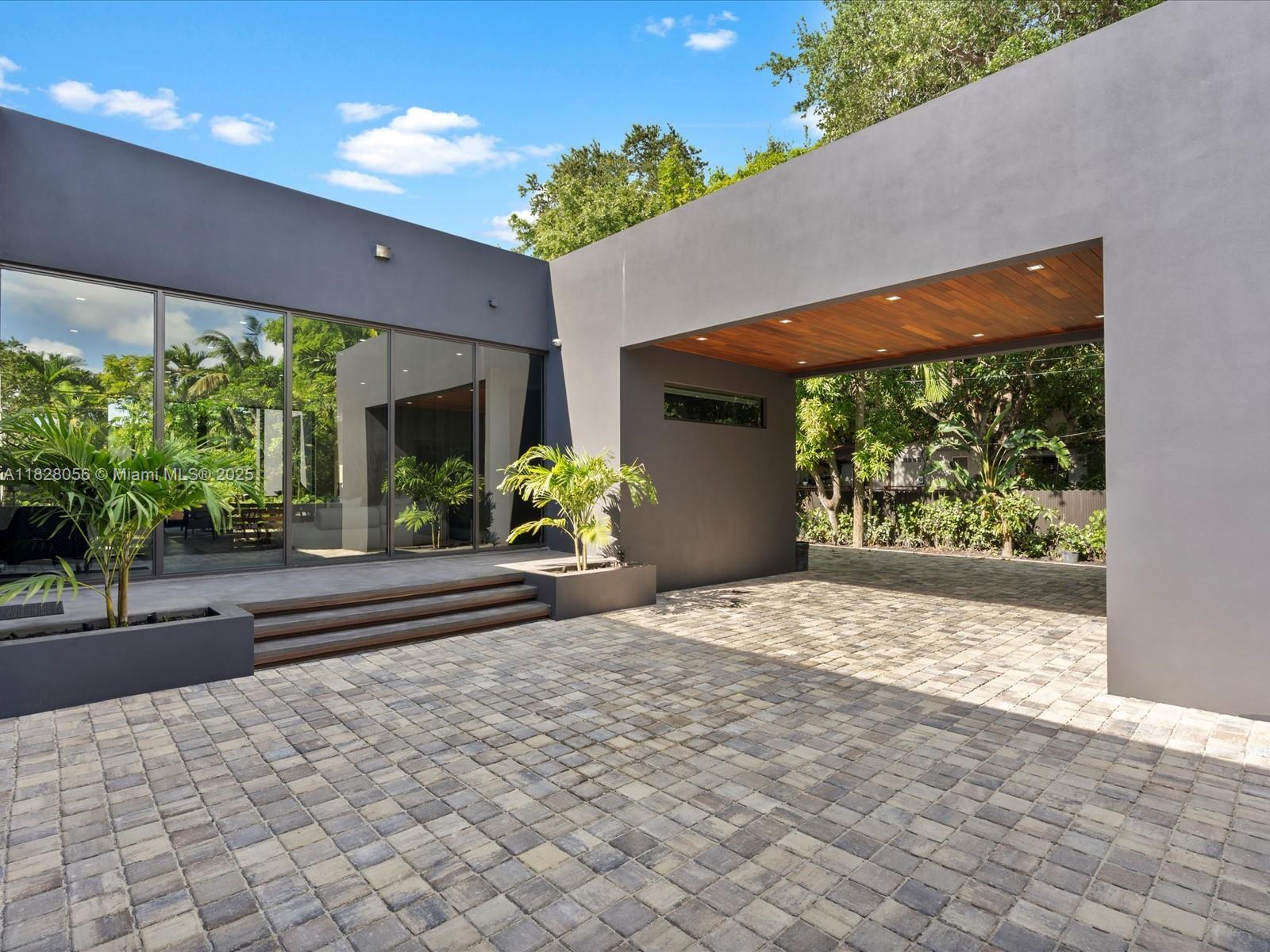 871 NE 83rd St Miami, FL 33138 871 NE 83rd St Miami, FL 33138