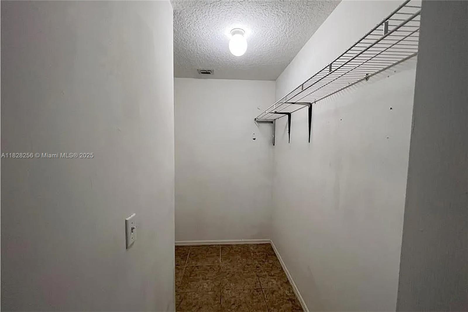 13990 SW 260th St #101 Homestead, FL 33032