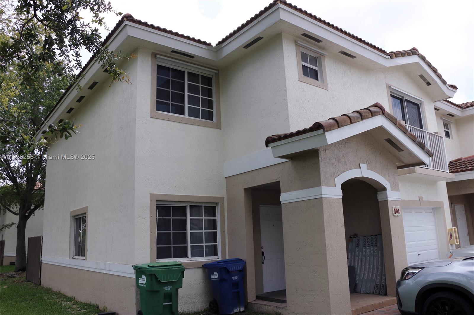 13990 SW 260th St #101 Homestead, FL 33032