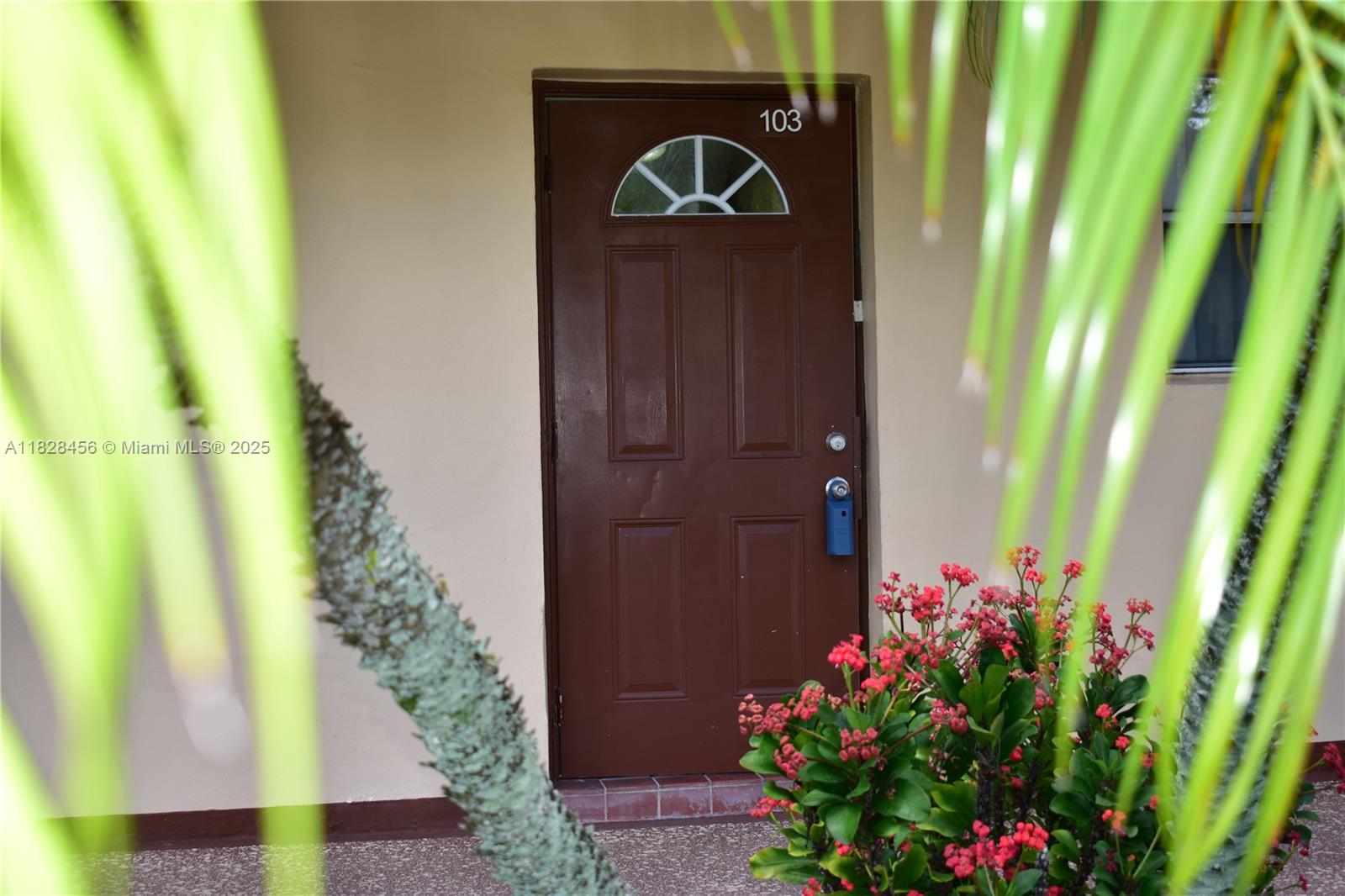 2801 N Pine Is Rd #103