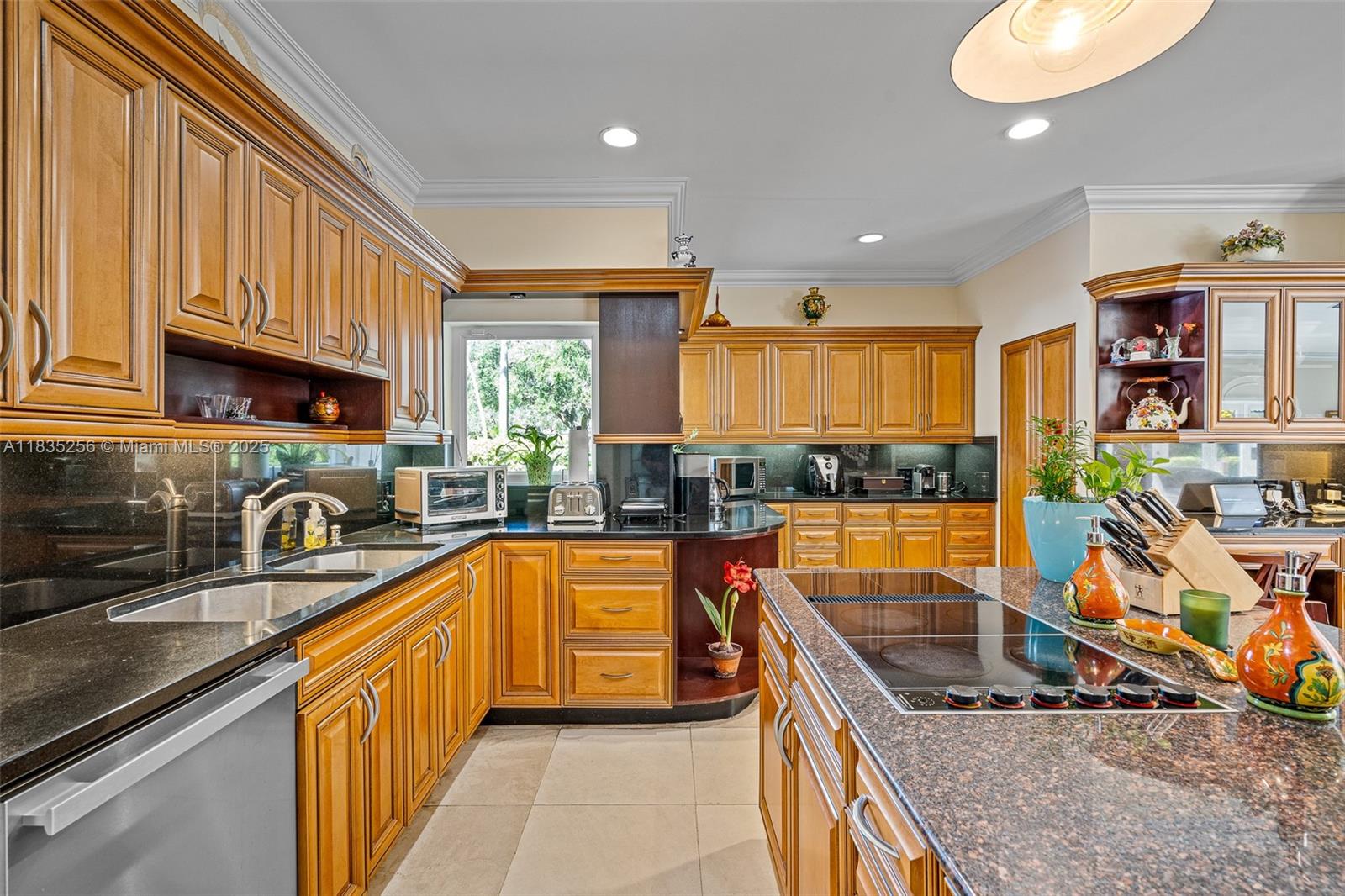 10735 SW 58th Ave Pinecrest, FL 33156