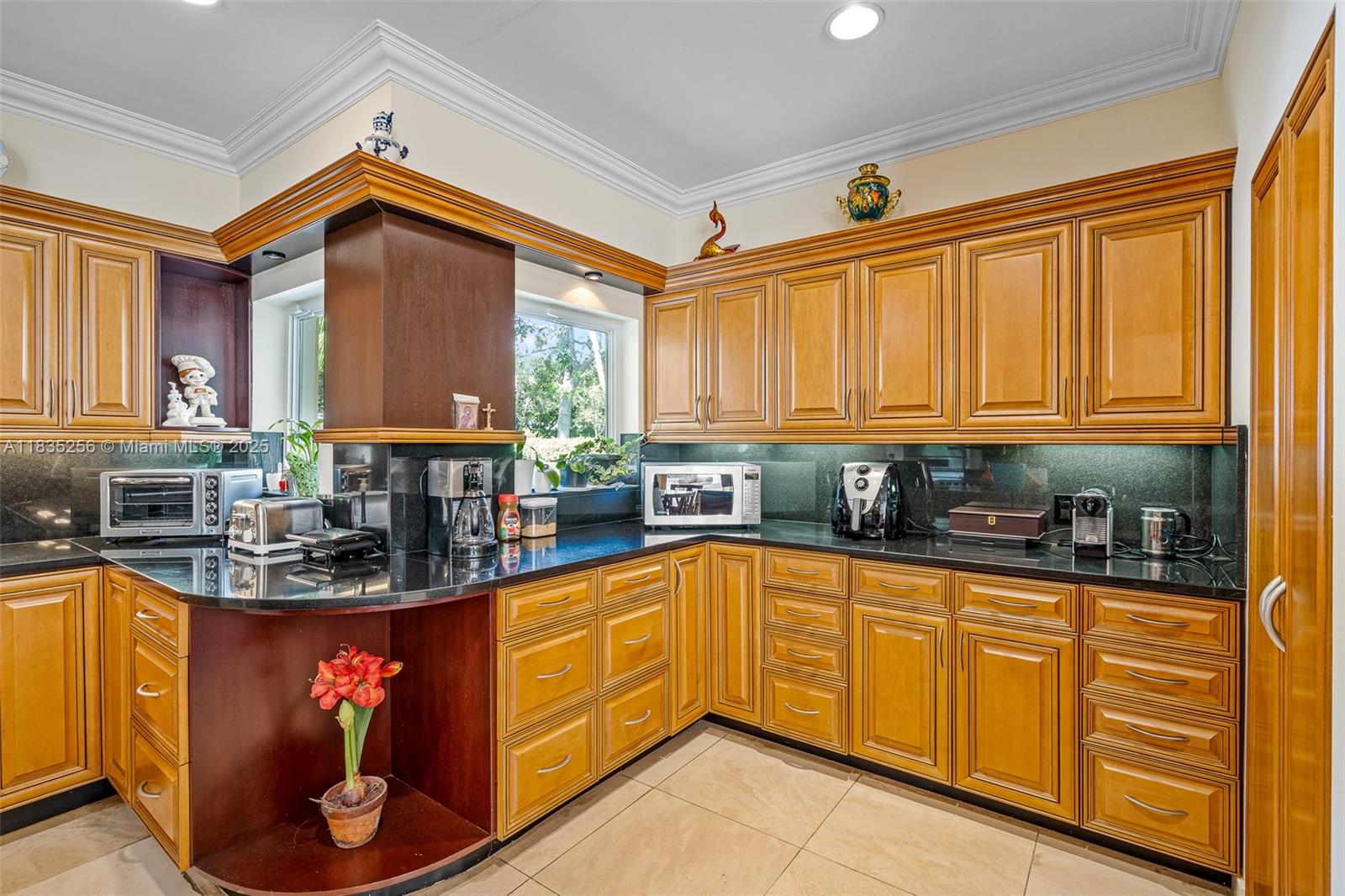 10735 SW 58th Ave Pinecrest, FL 33156