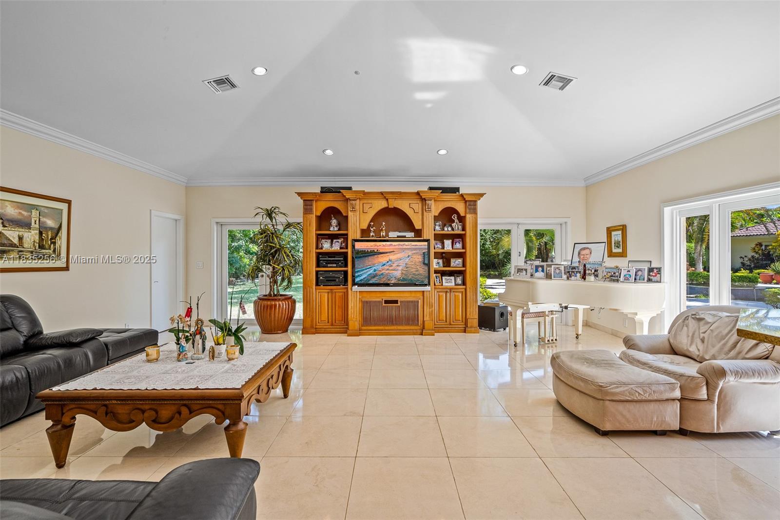 10735 SW 58th Ave Pinecrest, FL 33156