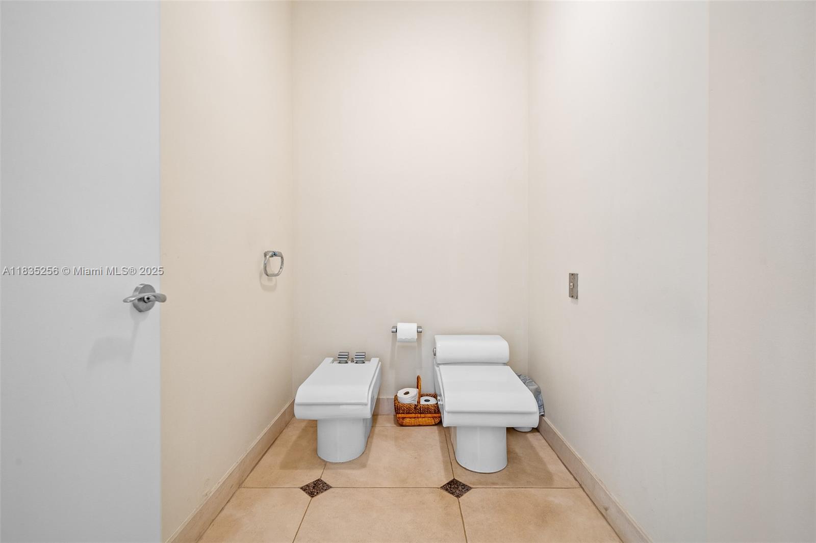 10735 SW 58th Ave Pinecrest, FL 33156