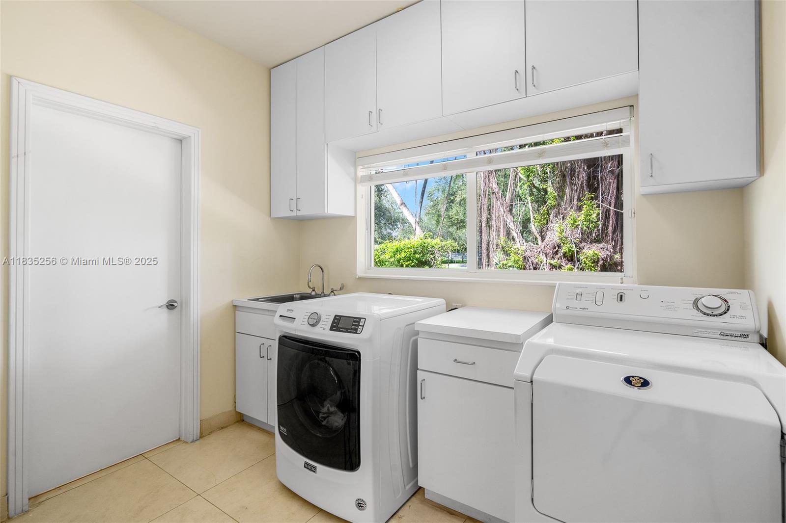 10735 SW 58th Ave Pinecrest, FL 33156