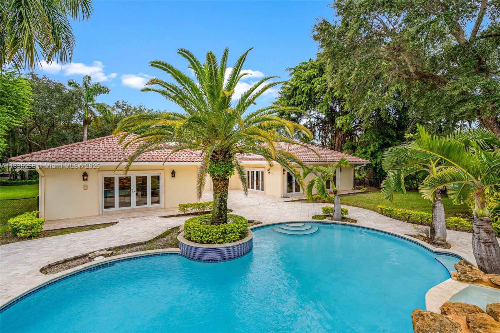 10735 SW 58th Ave Pinecrest, FL 33156