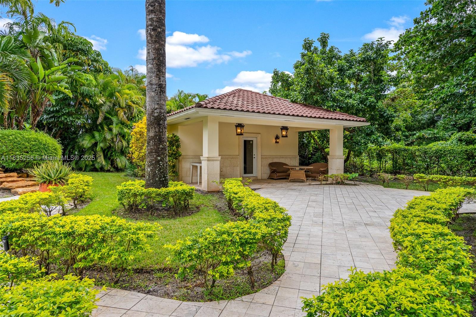 10735 SW 58th Ave Pinecrest, FL 33156