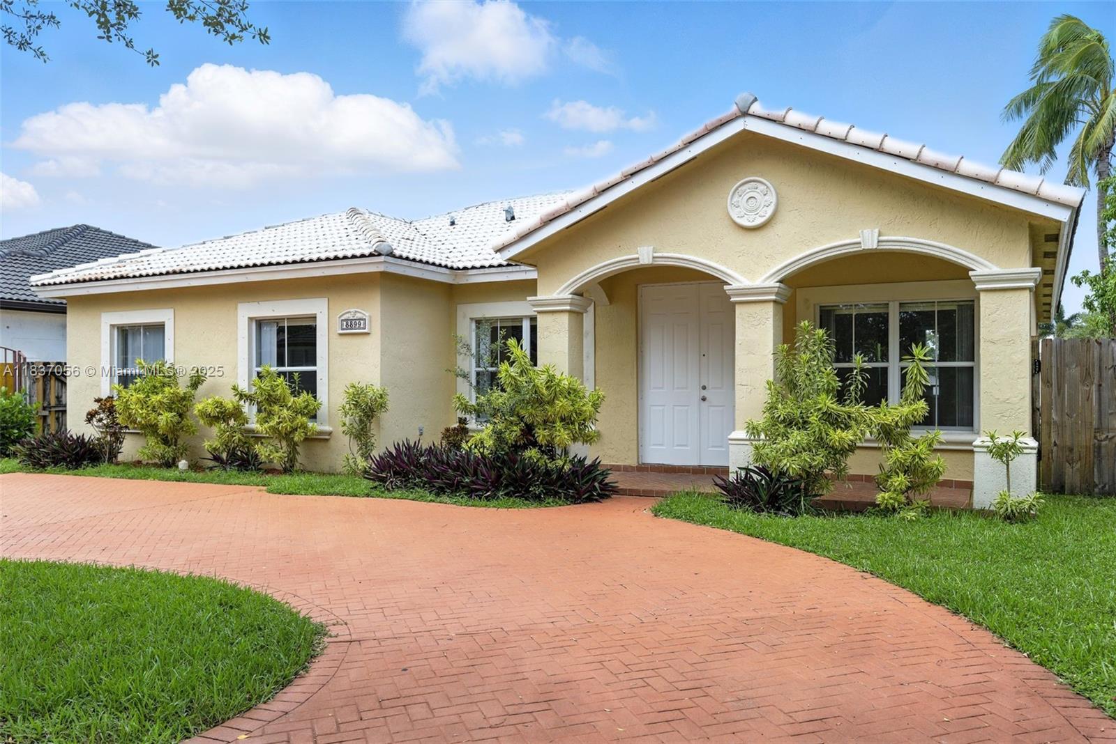 8899 NW 169th Ter