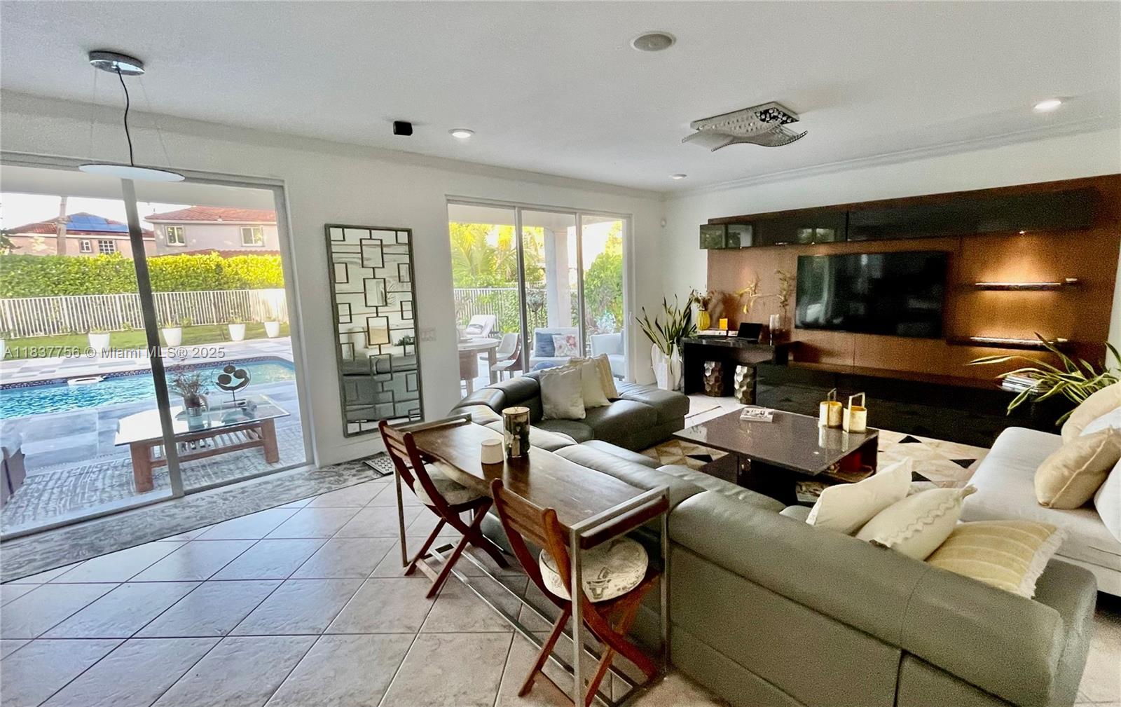 4093 Staghorn Ln Weston, FL 33331