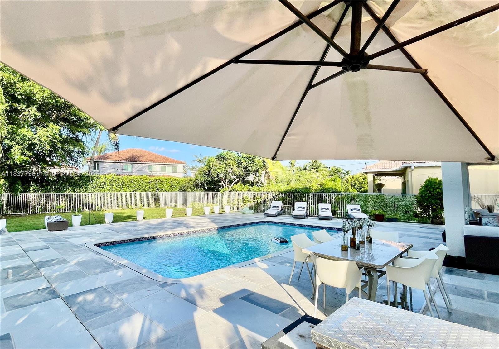 4093 Staghorn Ln Weston, FL 33331