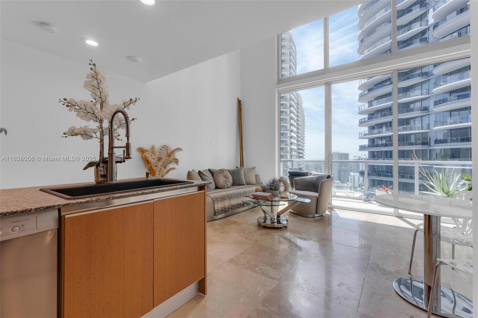 image 1060 BRICKELL CONDO12