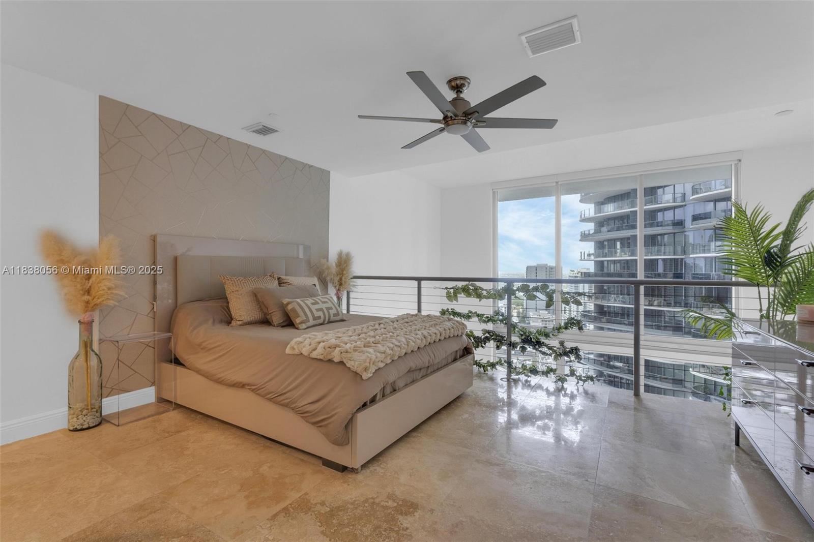 image 1060 BRICKELL CONDO18