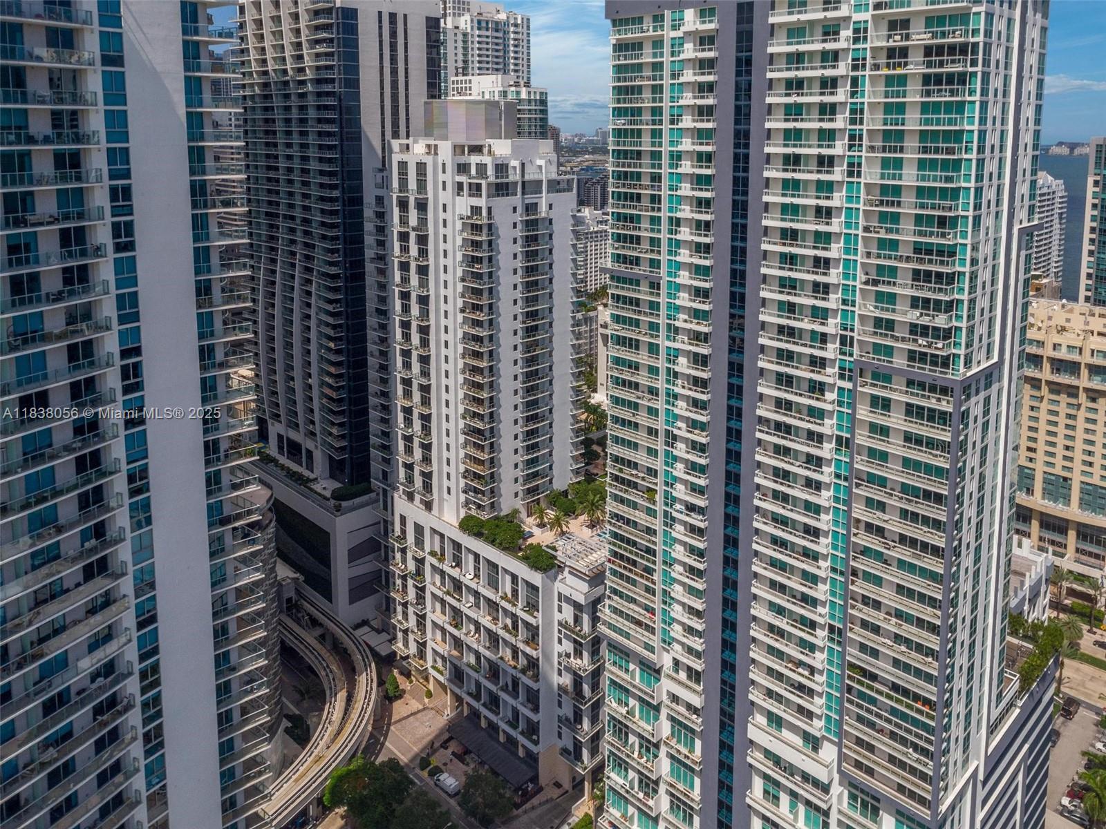 image 1060 BRICKELL CONDO37