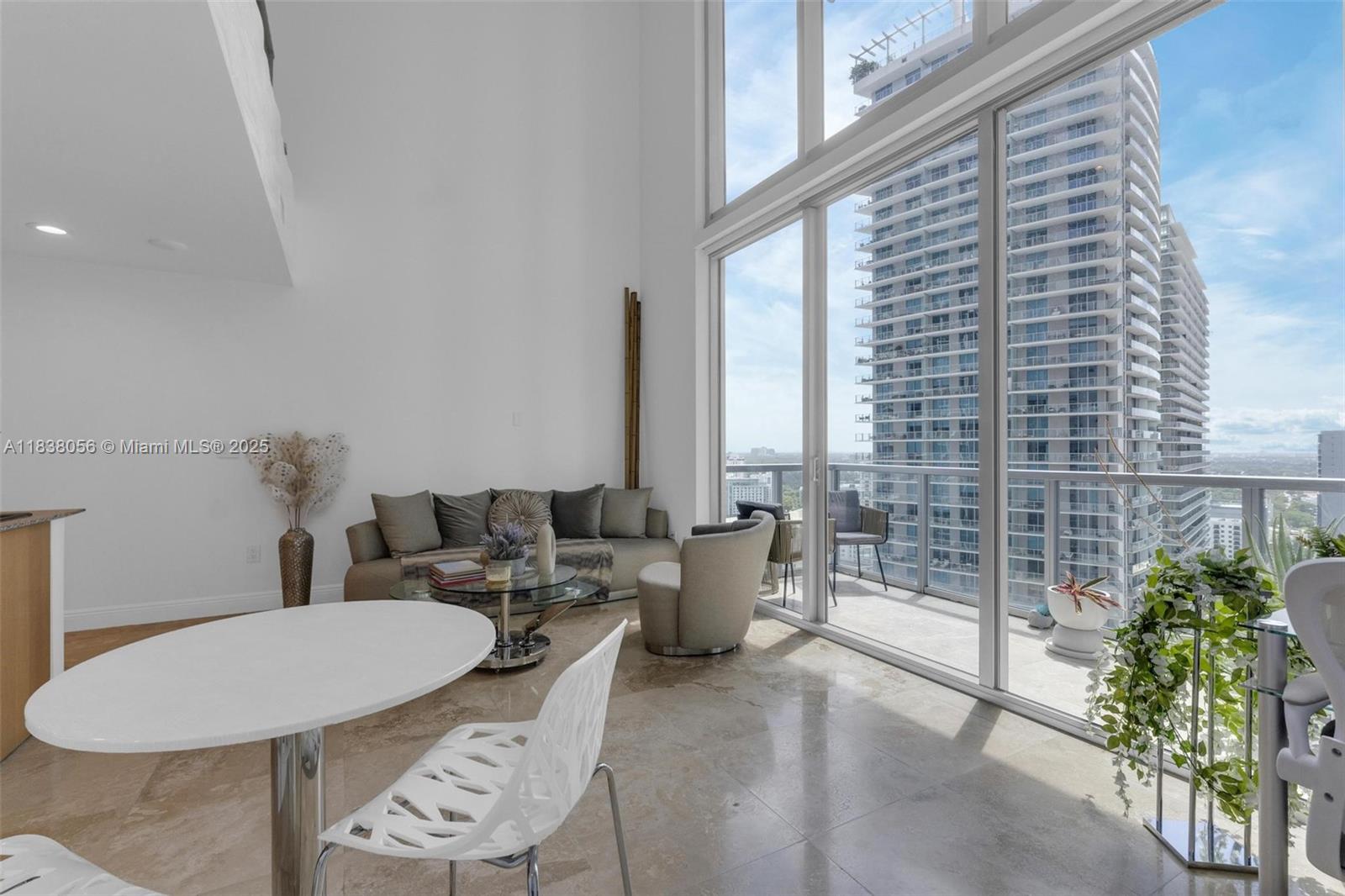 image 1060 BRICKELL CONDO6