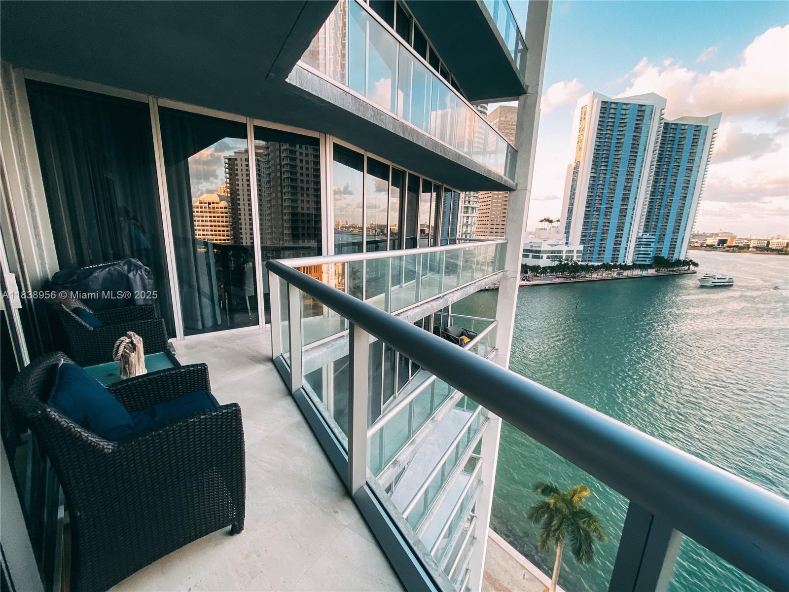 465 Brickell Ave #1101