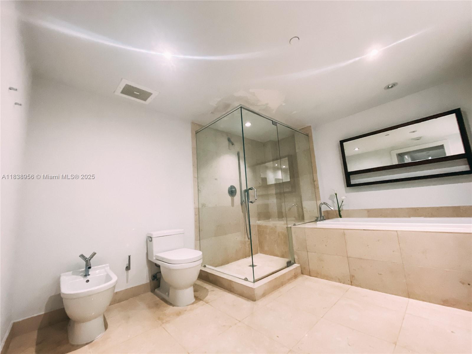 image Icon Brickell33